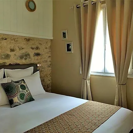 Couette-café D'hôtes De La Roche 3*