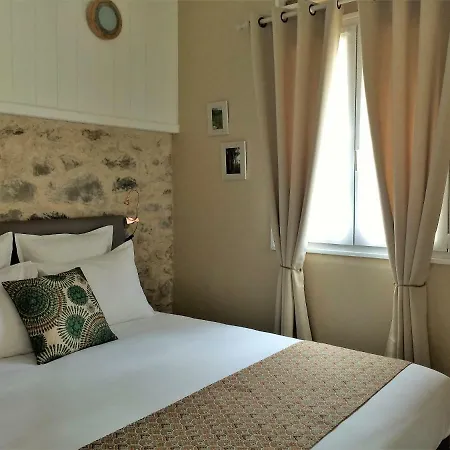 D'hotes De La Roche Frühstückspension Frossay